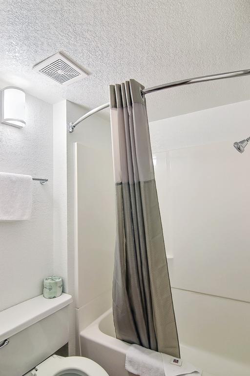 Motel 6-Thousand Oaks, Ca Ньюбери-Парк Экстерьер фото