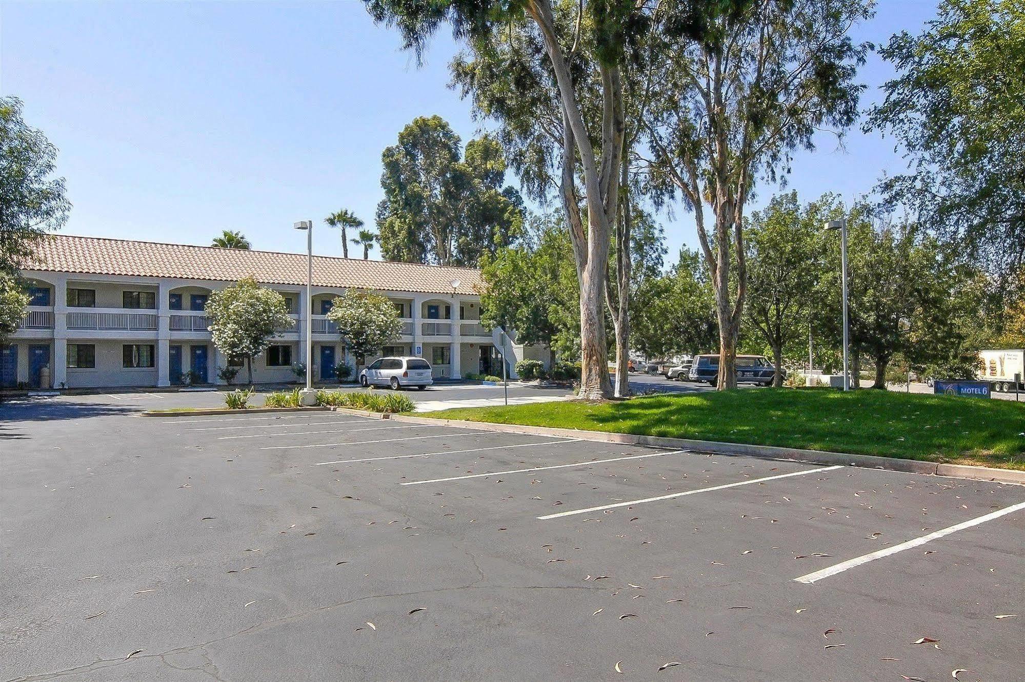 Motel 6-Thousand Oaks, Ca Ньюбери-Парк Экстерьер фото